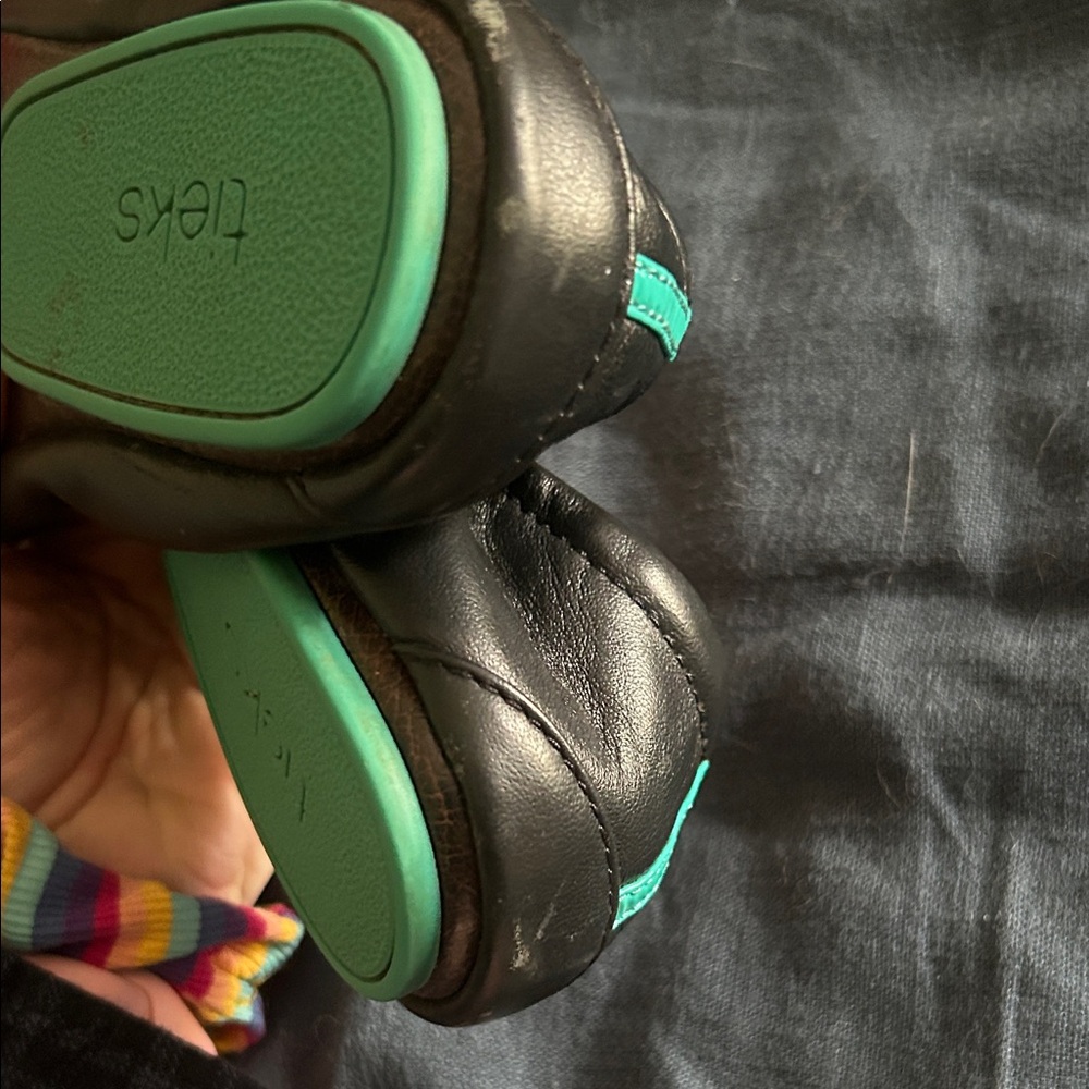 Tieks Black Leather Ballet Flats with Teal Heel Tab - Picture 5 of 7